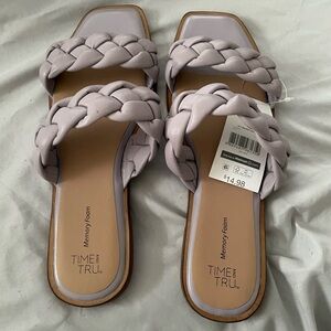 Lavender sandals size 9